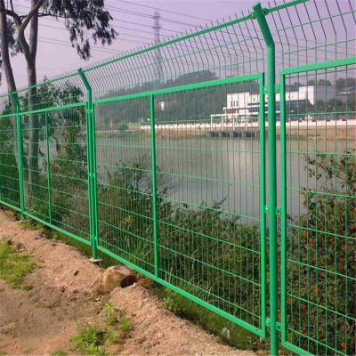 道路護(hù)欄欄桿,馬路交通護(hù)欄,馬路欄桿 道路護(hù)欄欄桿,馬路交通護(hù)欄,馬路欄桿