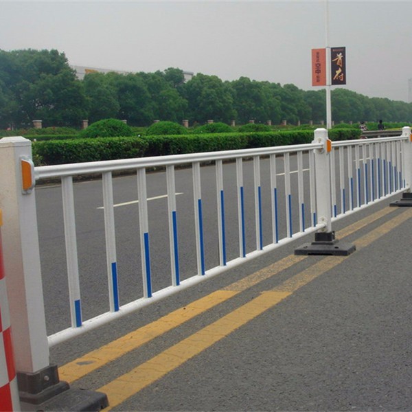 市政護(hù)欄廠家,市政護(hù)欄價(jià)格,市政護(hù)欄